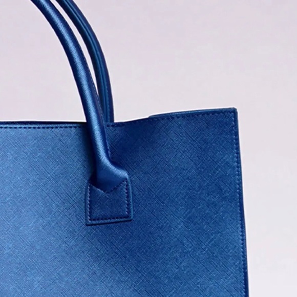 🎉SOLD🎉Boss Babe Blue Statement Large Tote, Can of Chanel, Gallon of GG - Picture 3 of 3